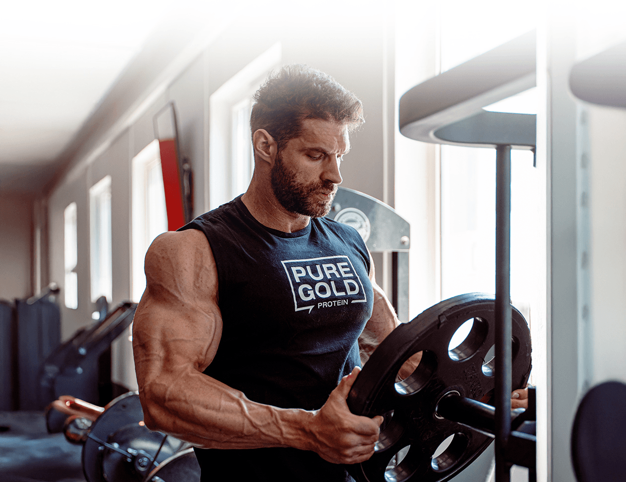 Gold Whey protein powder with blueberries and chocolate